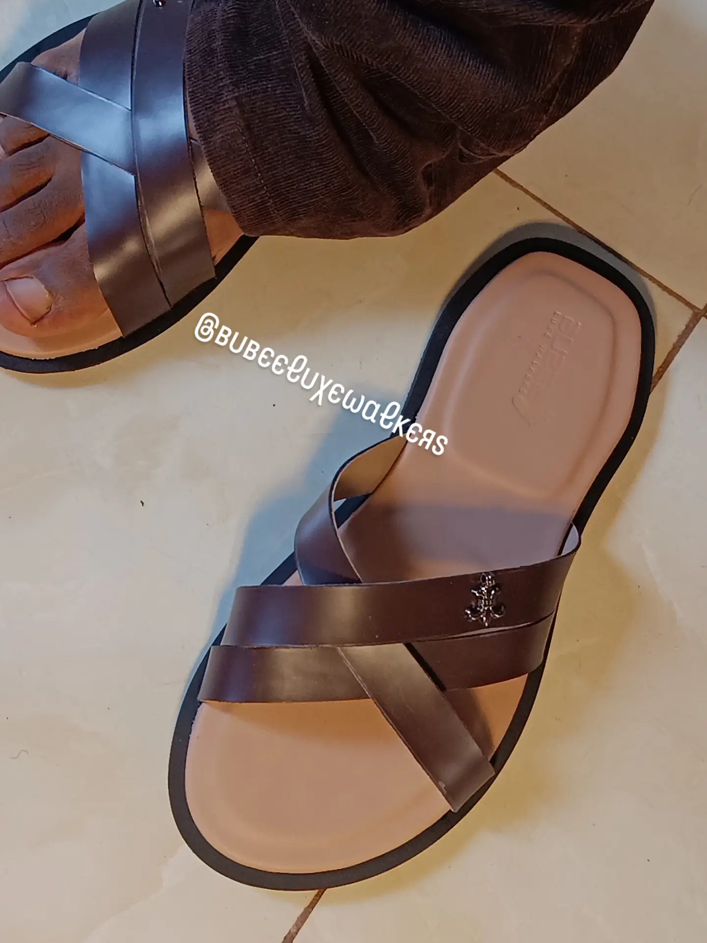 Bubee elite Leather Cross-Strap Sandals β Men's