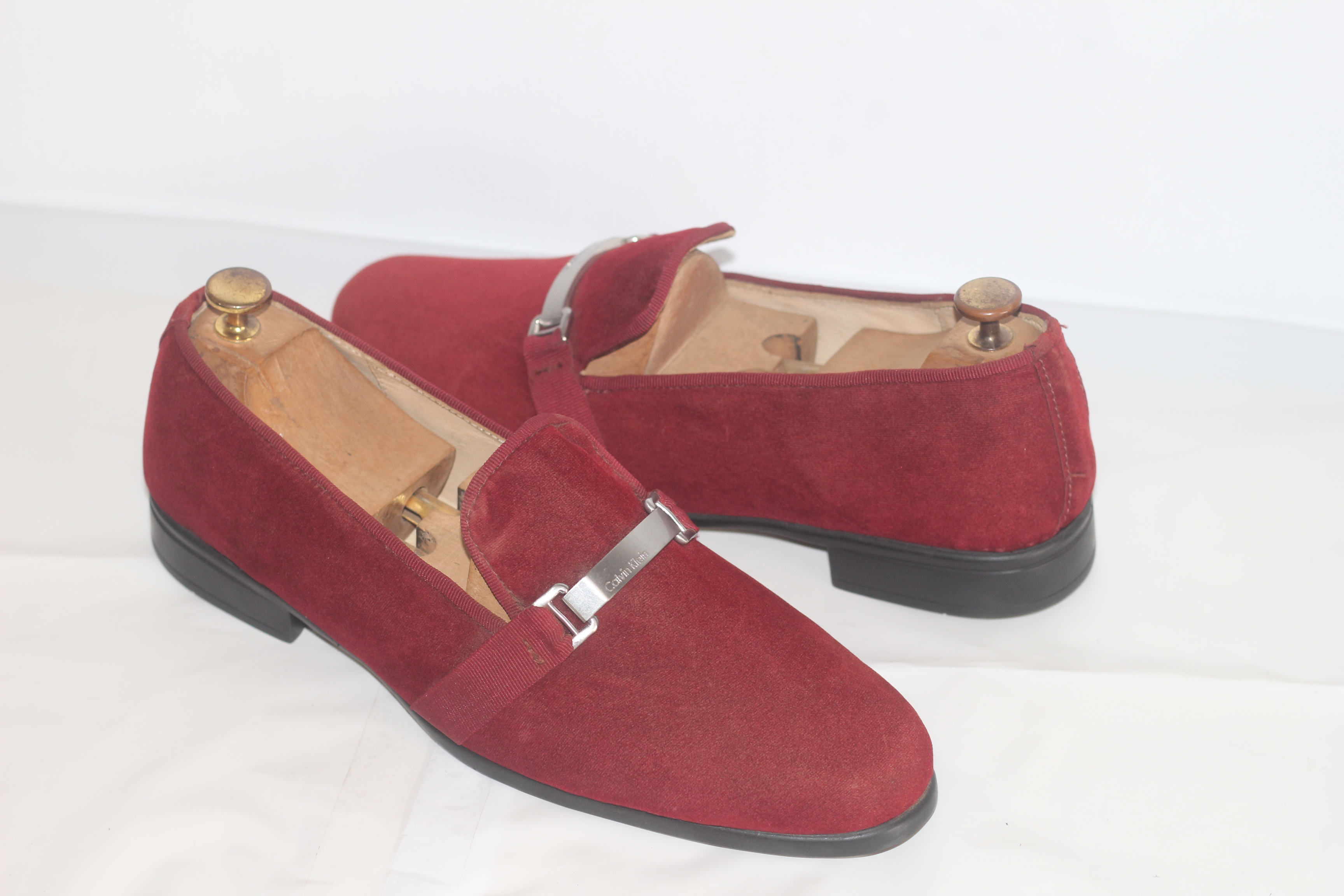 Top^Notch Shoes World