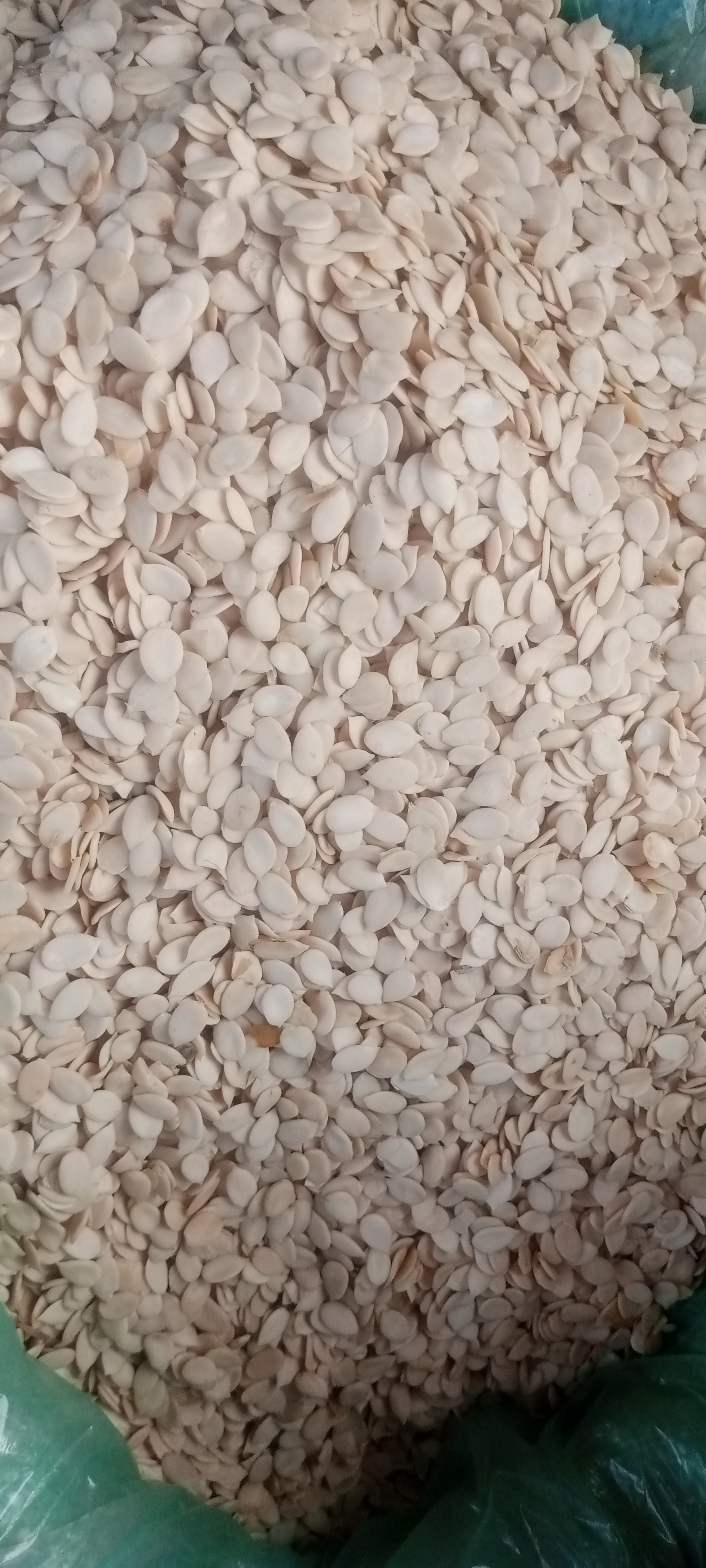 Egusi hand peel - grounded (melon seeds)